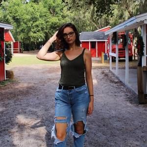 Meet your Posher, Lauryn